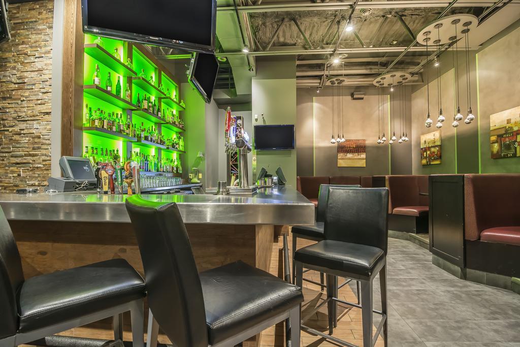 Quality Inn & Suites Winkler Екстер'єр фото