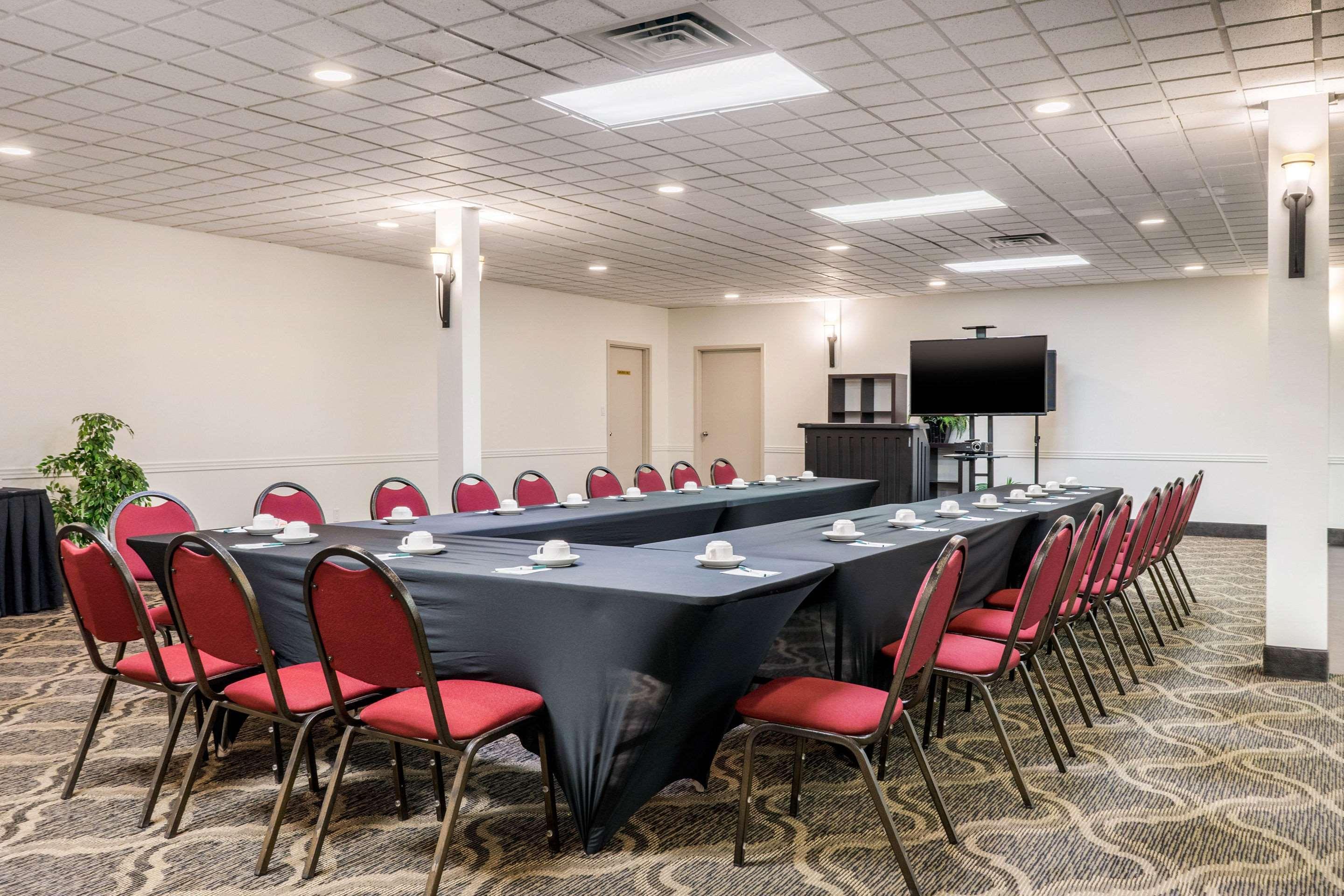 Quality Inn & Suites Winkler Екстер'єр фото