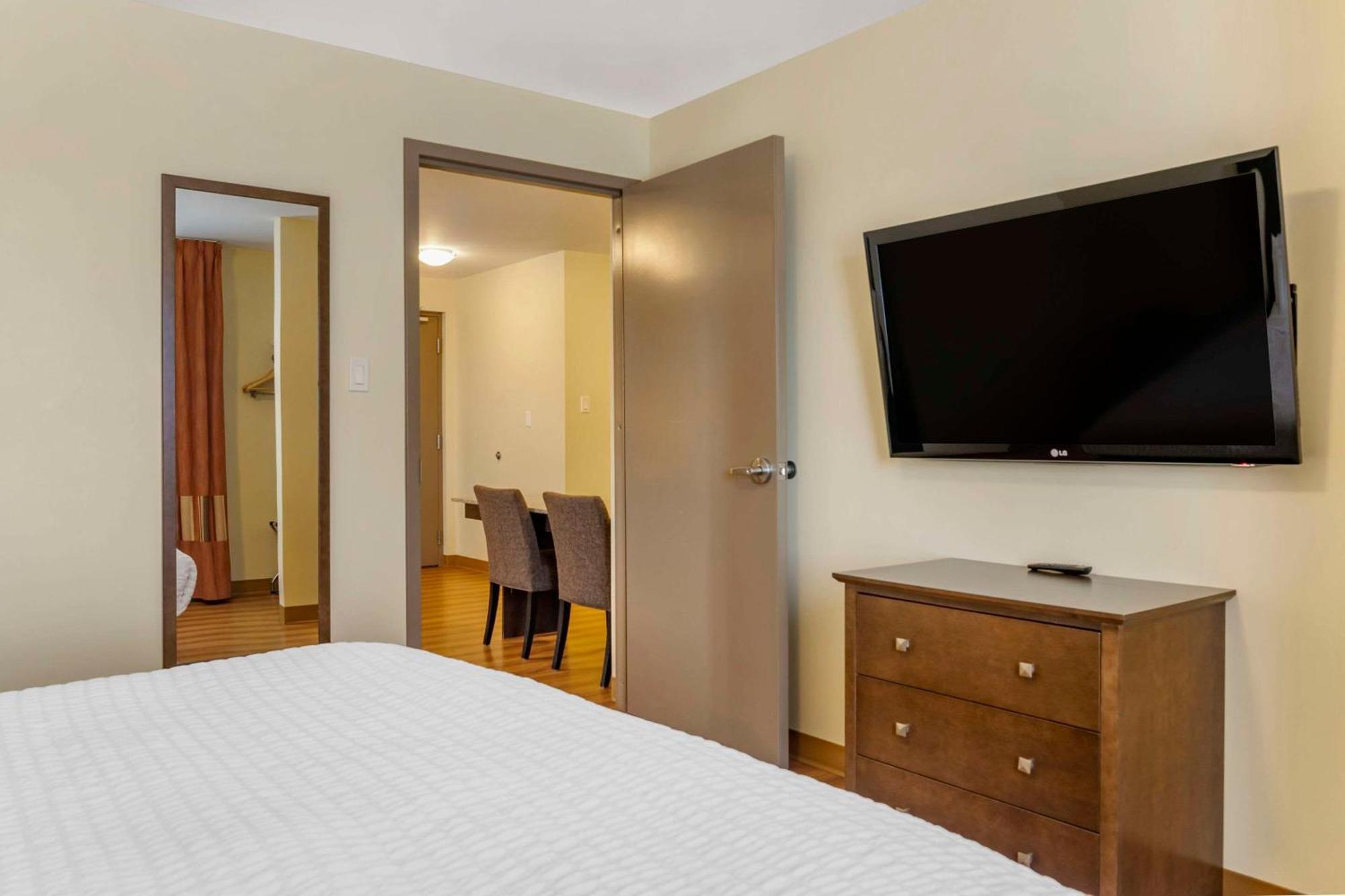 Quality Inn & Suites Winkler Екстер'єр фото